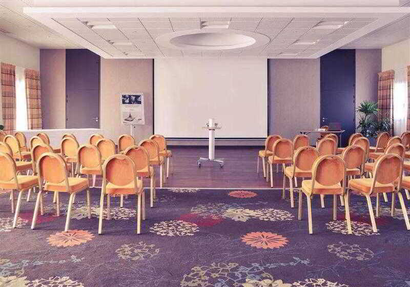 בית מלון כפרי Mercure Auxerre Autoroute Du Soleil