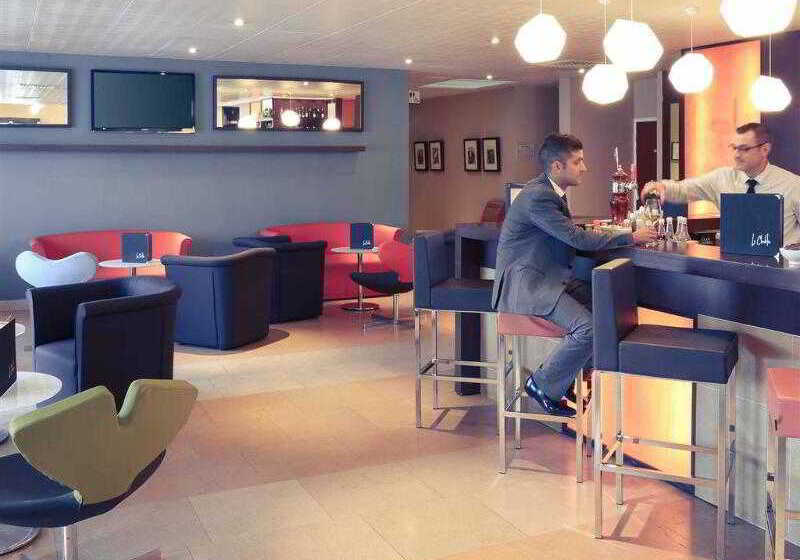 בית מלון כפרי Mercure Auxerre Autoroute Du Soleil