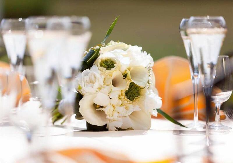 בית מלון כפרי Mercure Auxerre Autoroute Du Soleil