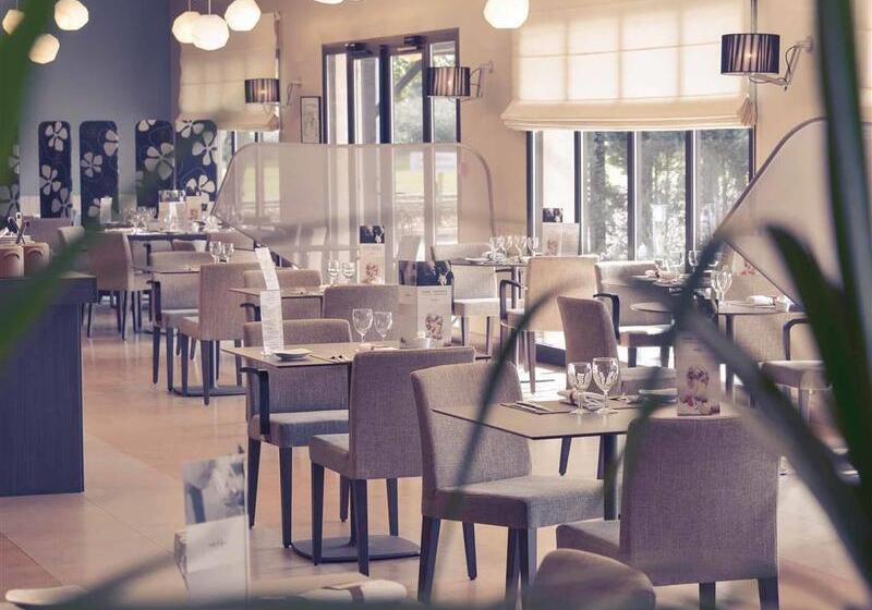 בית מלון כפרי Mercure Auxerre Autoroute Du Soleil