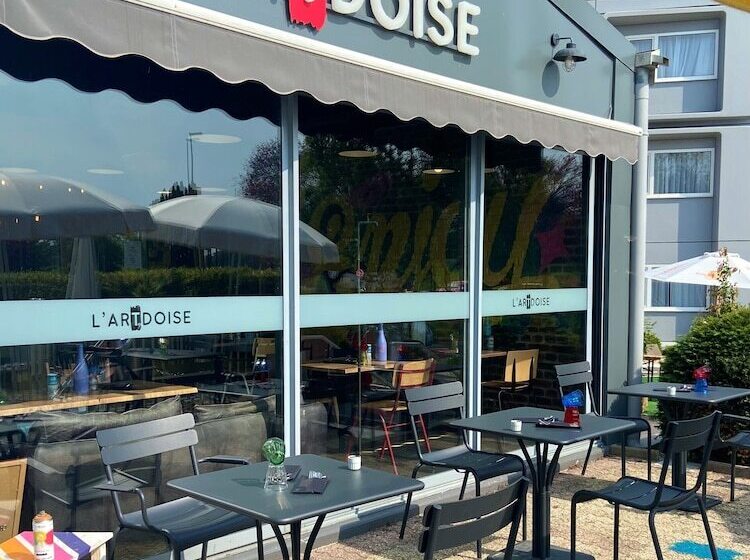 هتل Hôtel Mercure Reims Parc Des Expositions