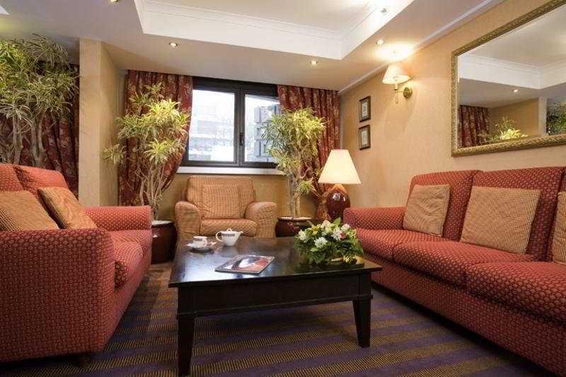 ホテル Mercure Versailles Paris Ouest