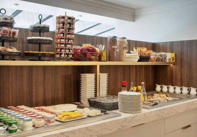 ホテル Mercure Versailles Paris Ouest