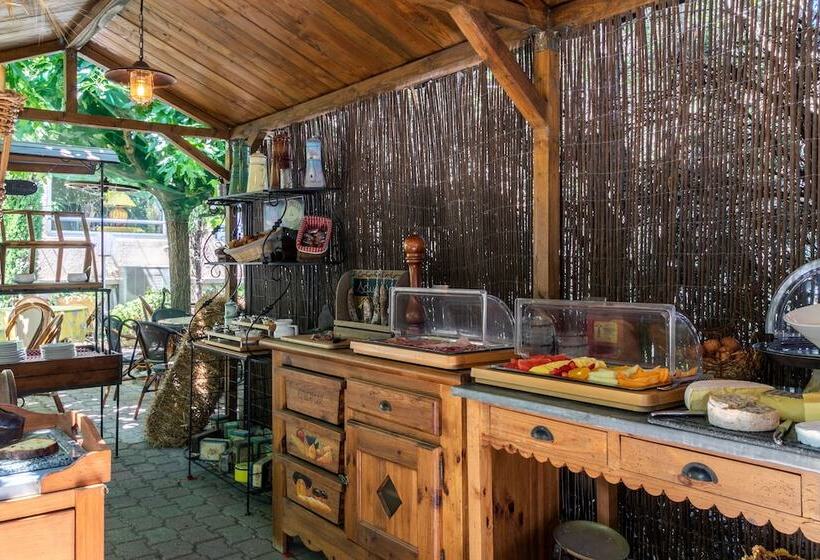 בית מלון כפרי Hôtel Mireille