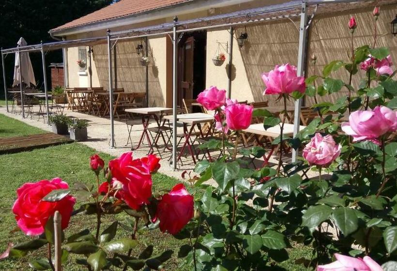 Отель Hôtel Montespan