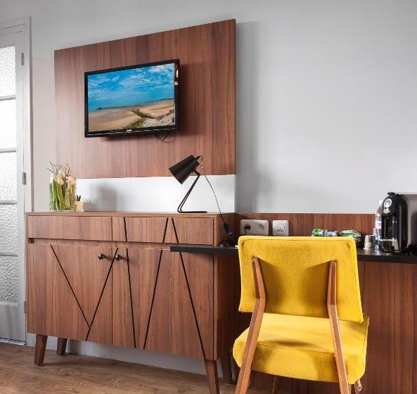 Отель Hôtel Métropole