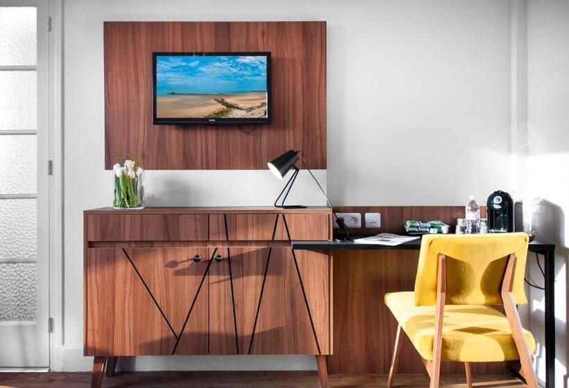 Отель Hôtel Métropole