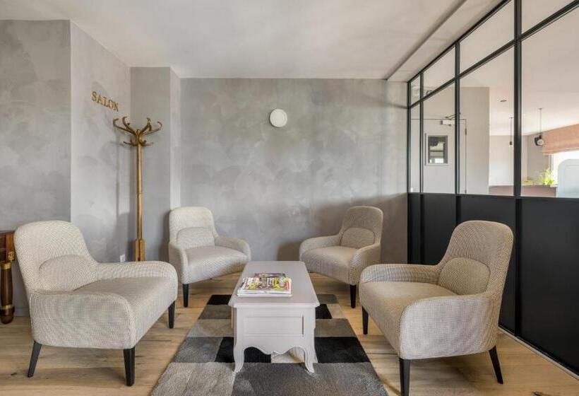 فندق Hôtel Newport