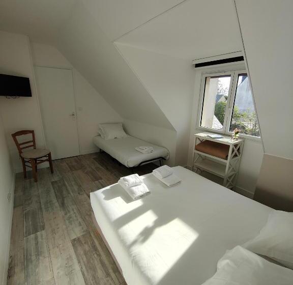 בית מלון כפרי Hôtel Restaurant La Voile Bleue