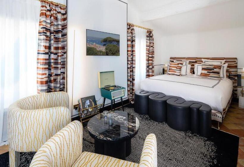 Отель Le Yaca Saint Tropez