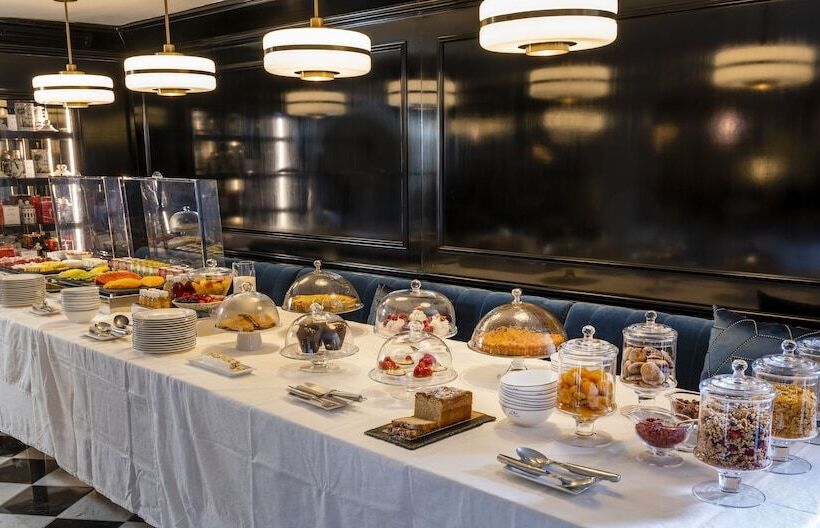 Отель Le Yaca Saint Tropez