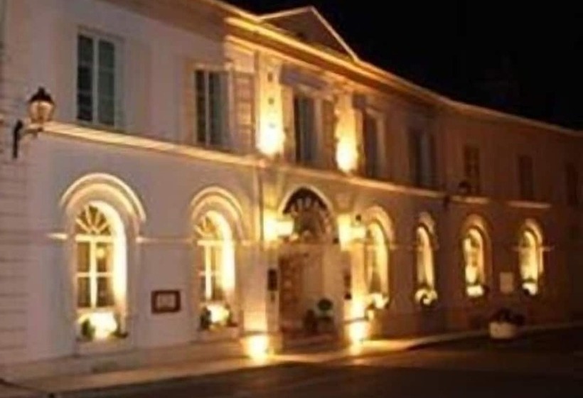 Отель Hôtel Restaurant Ricordeau