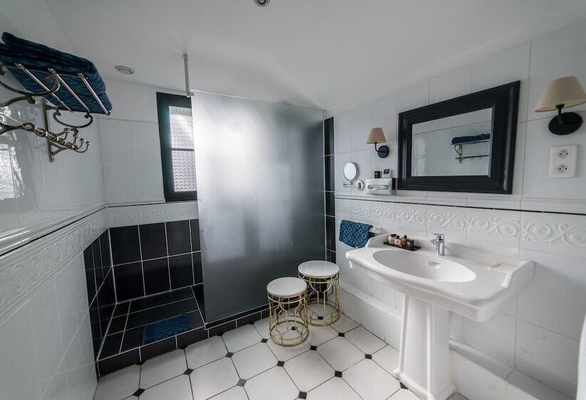 فندق Hôtel Saint Martin   La Maison Younan