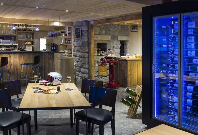 Chalet Hotel Crychar