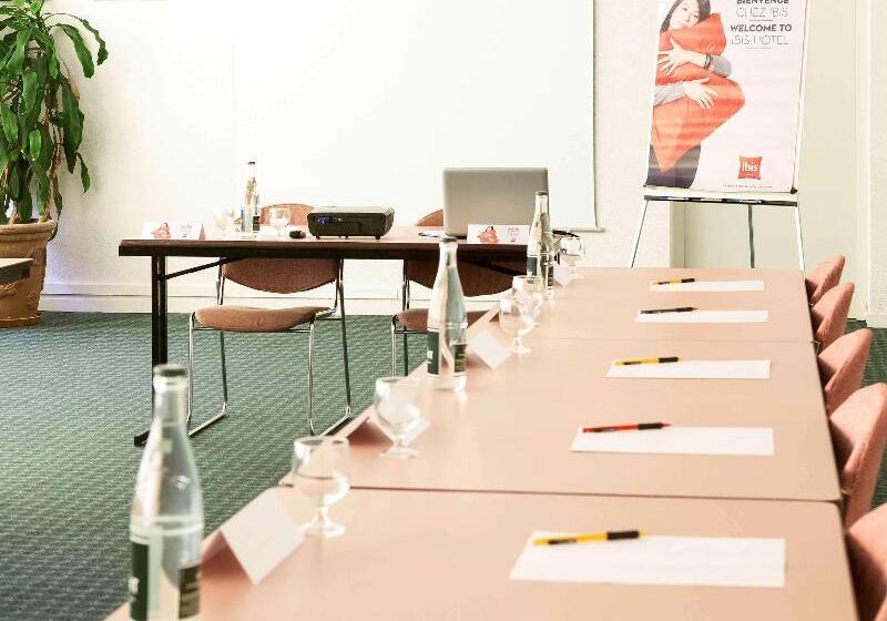 فندق Ibis Ales Centreville