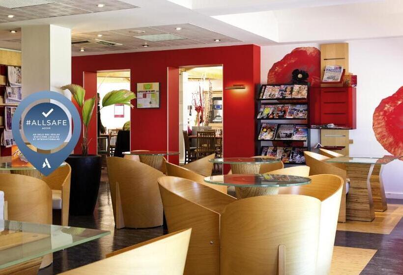 هتل Ibis Lyon Est Bron