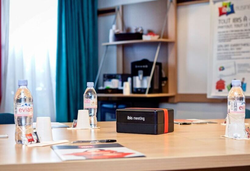 فندق Ibis Lyon Est Bron