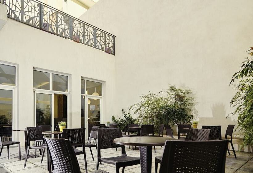 فندق Ibis Styles Marseille Gare Saintcharles