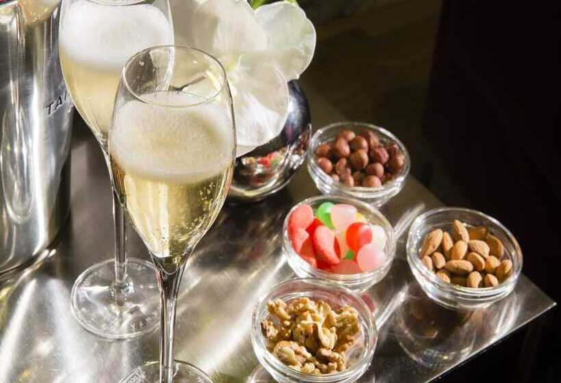 ホテル Hôtel Jacques De Molay   Fitness & Sauna