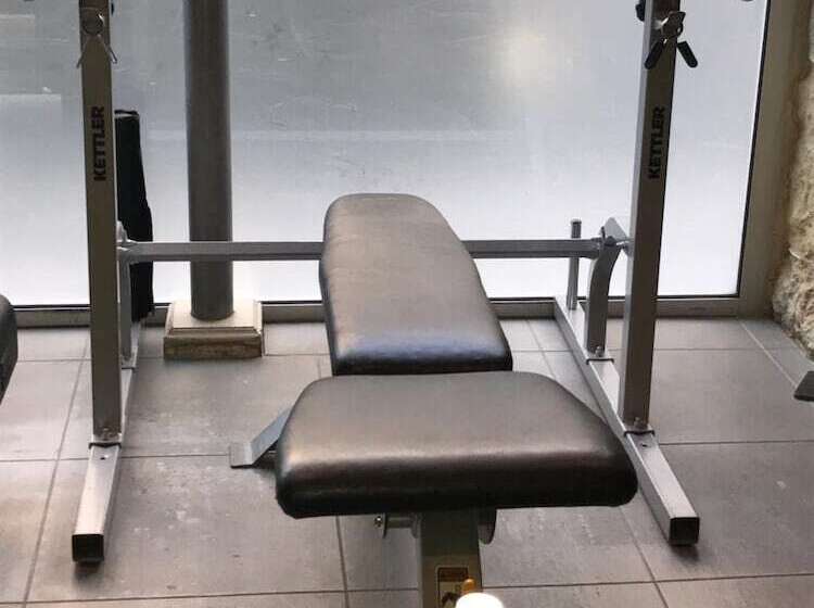 ホテル Hôtel Jacques De Molay   Fitness & Sauna