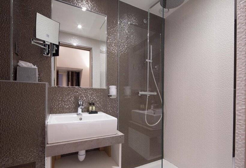 ホテル Hôtel Jacques De Molay   Fitness & Sauna