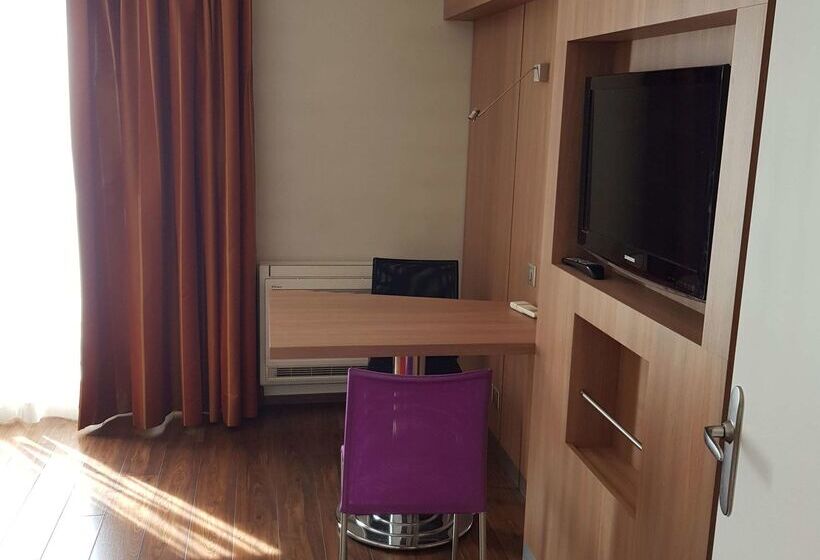 Kyriad Hotel Tours Centre