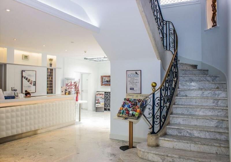 Kyriad Hotel Tours Centre