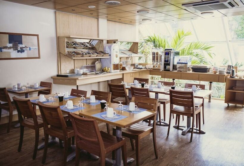 Kyriad Hotel Tours Centre