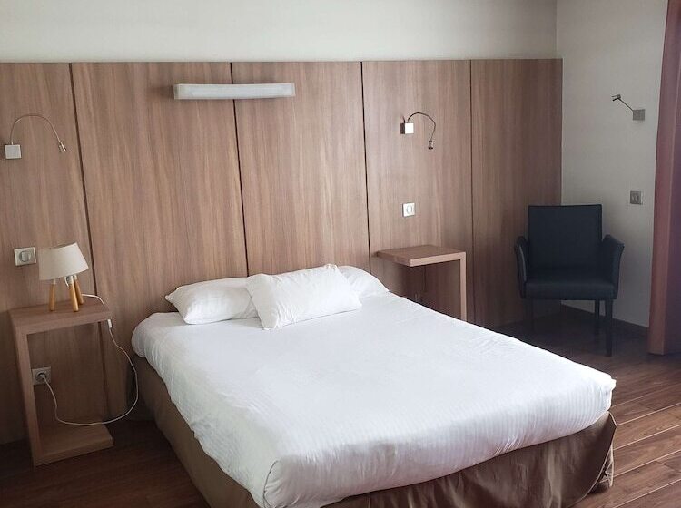 Kyriad Hotel Tours Centre