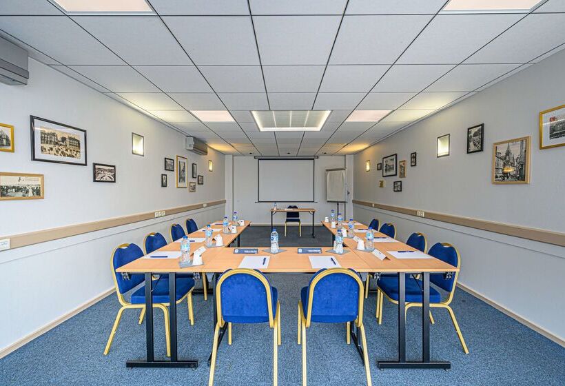 酒店 Kyriad Vannes Centreville