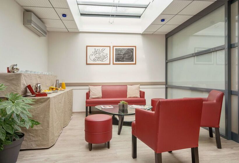 酒店 Kyriad Vannes Centreville