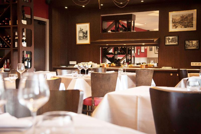 ホテル Kyriad Vannes Centreville