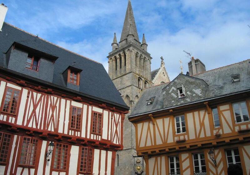 酒店 Kyriad Vannes Centreville