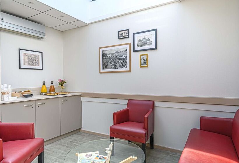 酒店 Kyriad Vannes Centreville