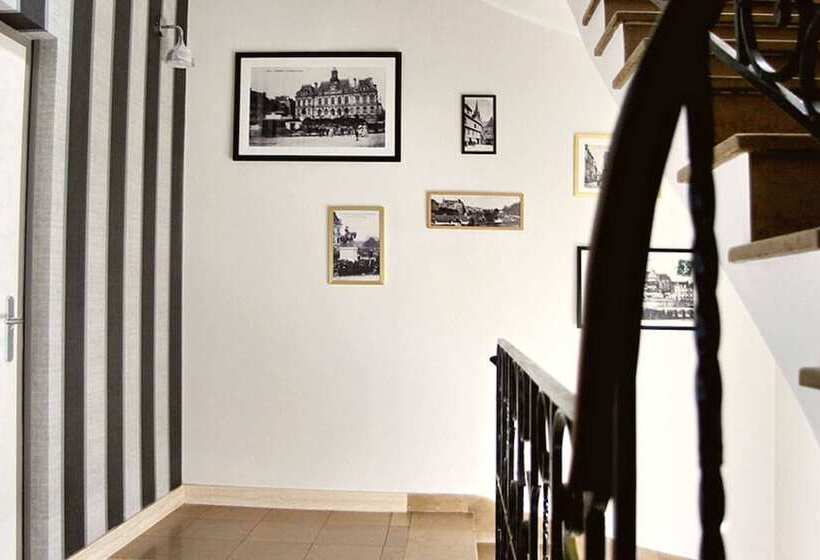 酒店 Kyriad Vannes Centreville