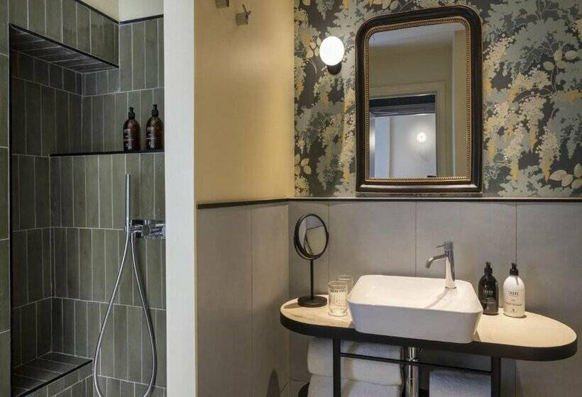 ホテル L De Lutece   Notre Dame