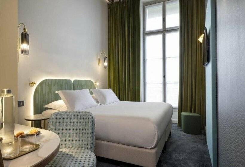 ホテル L De Lutece   Notre Dame