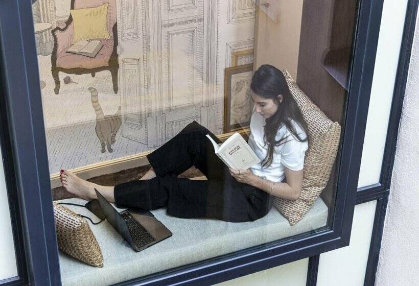 ホテル L De Lutece   Notre Dame