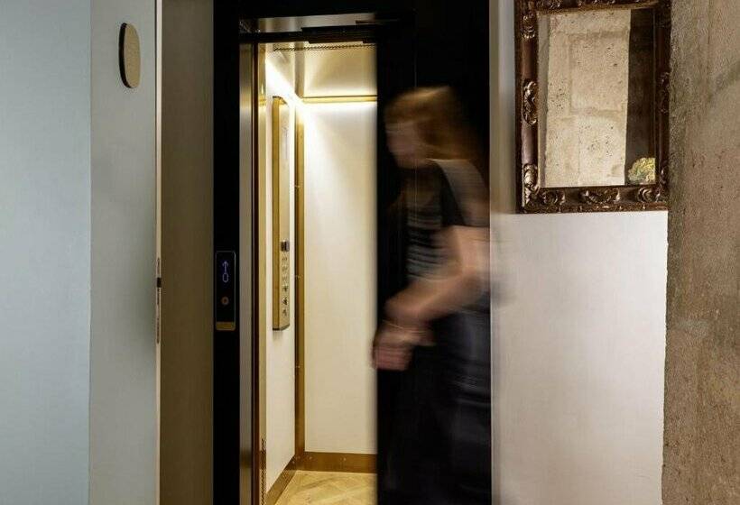 ホテル L De Lutece   Notre Dame