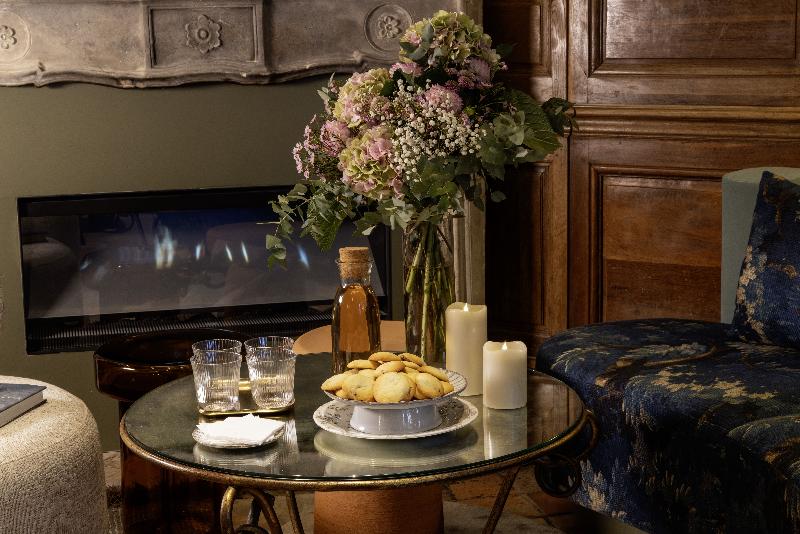 ホテル L De Lutece   Notre Dame