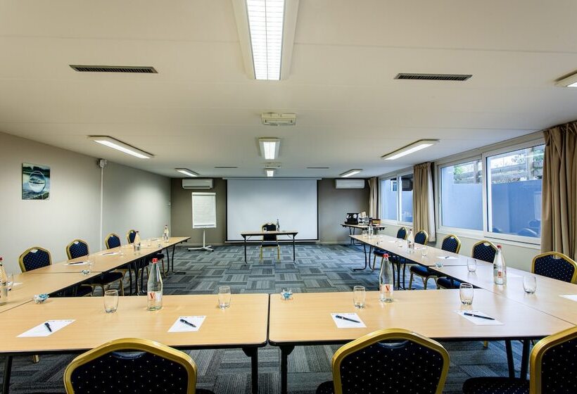 Отель L Oree Du Bois