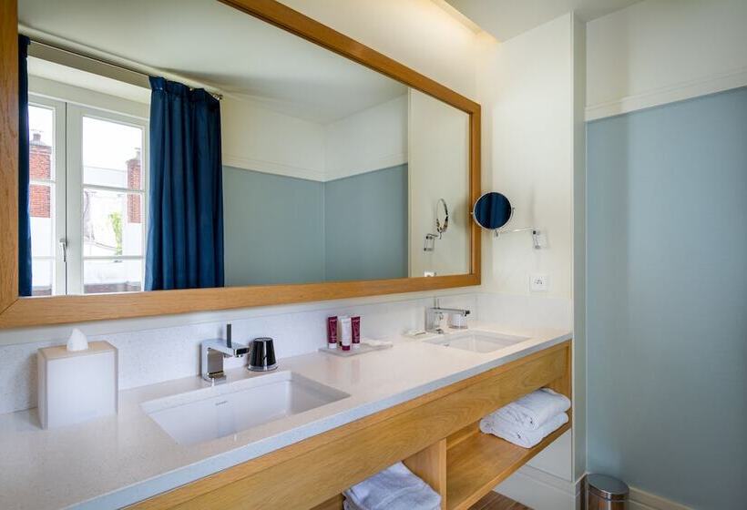 בית מלון כפרי Hôtel De Cavoye