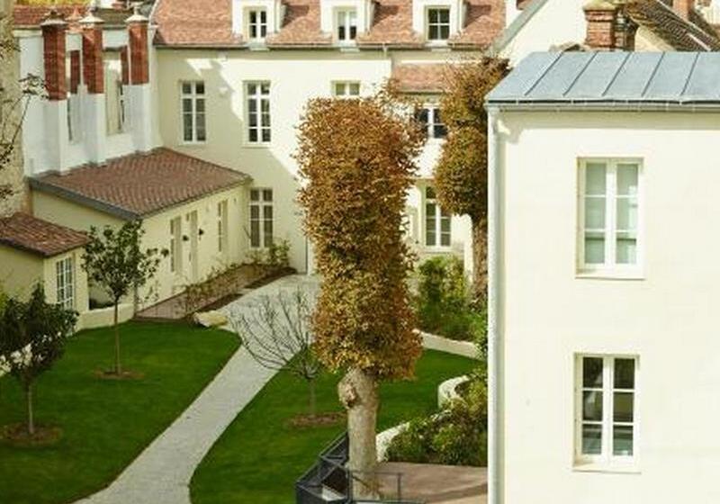 בית מלון כפרי Hôtel De Cavoye