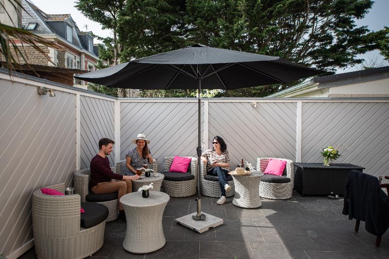 ホテル La Villefromoy