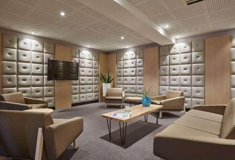 هتل Ibis Styles Biarritz Plage