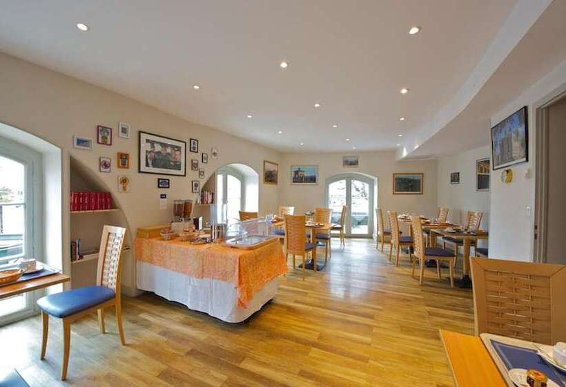 فندق Le Bourbon Pau Centre