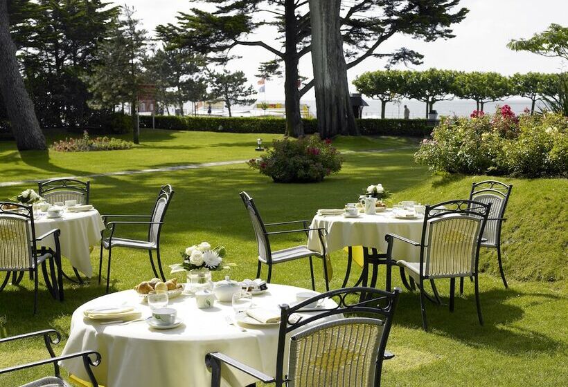 ホテル Le Castel Marie Louise