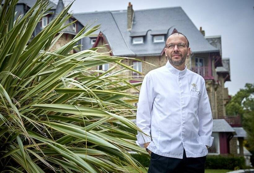 ホテル Le Castel Marie Louise