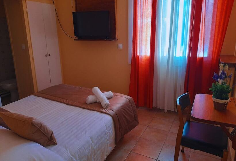 호텔 Le Catalan   Hôtel Et Appartements