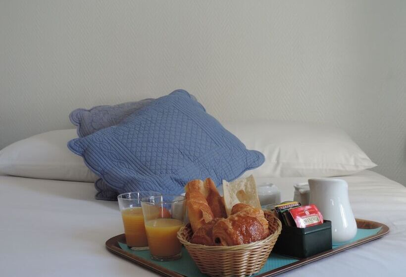 Отель Le Chantilly